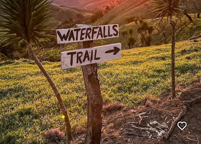 Sunset Farms And Waterfalls! Villa *